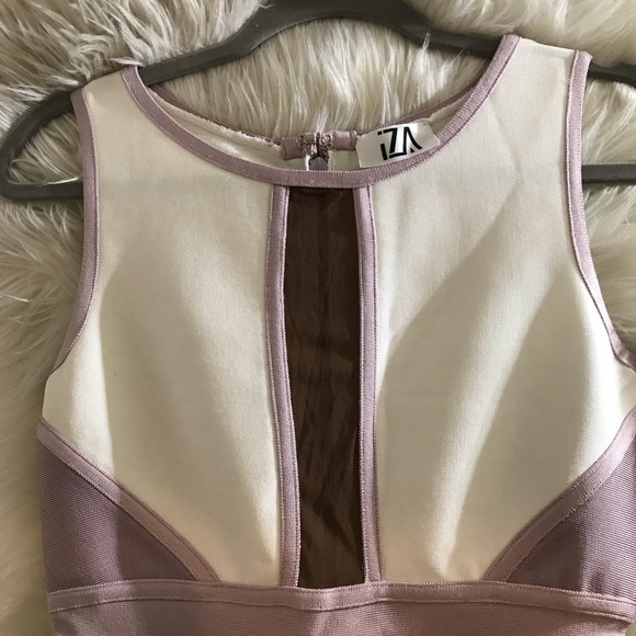 IZA two tone dress with mesh - Picture 2 of 4